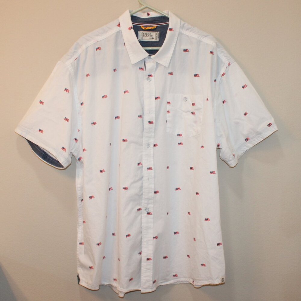 Free Planet men's button-front short sleeve shirt Size 4X flag patriotic